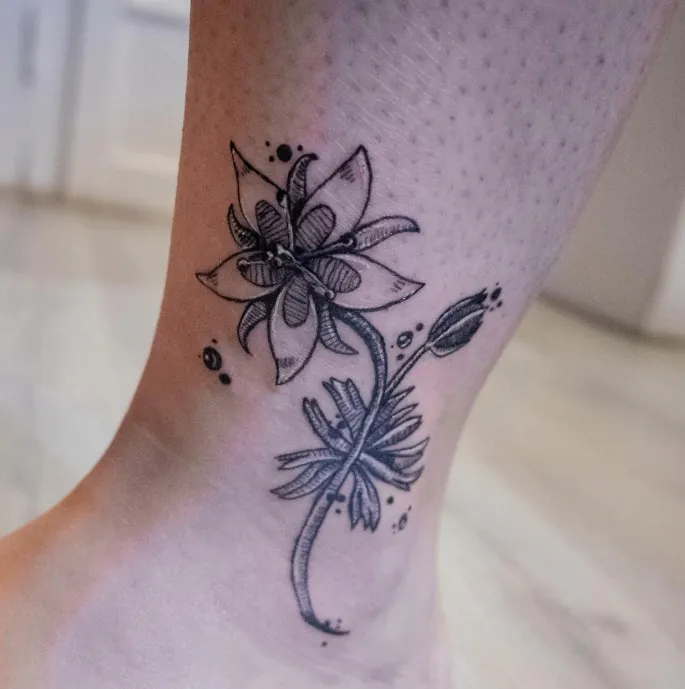 Tatouage blackwork illustratif par Delco Ink à Chambéry